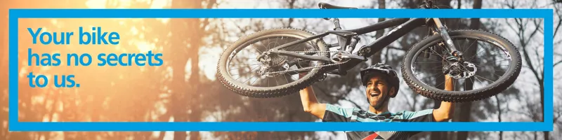 Giant Roam 3 Hybrid Bike 2017 Black/Charcoal/Silver-1